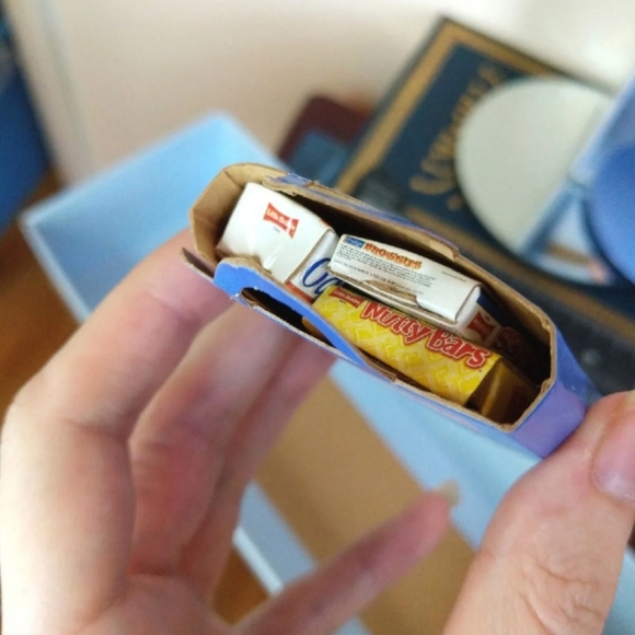 Barbie Little Debbie Special Edition 2001 Like New - Picture 4 of 4